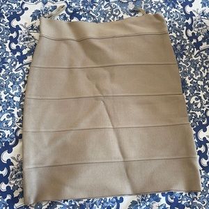 Bandage BCBG skirt sz med